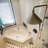 Ebisuholic Hotel