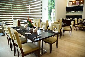 Azurra Hotels