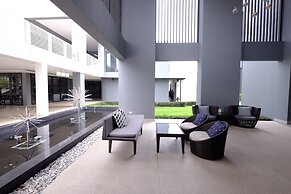 R Photo Hotel