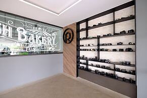 R Photo Hotel
