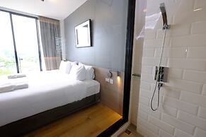 R Photo Hotel