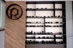R Photo Hotel
