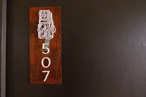 R Photo Hotel