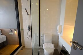 R Photo Hotel