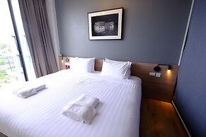 R Photo Hotel