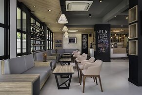 R Photo Hotel