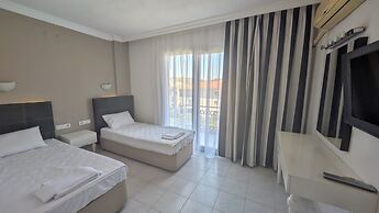Karadede Hotel