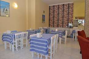 Karadede Hotel