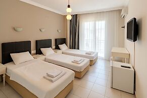 Karadede Hotel