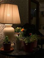 Karadede Hotel