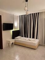 Karadede Hotel