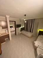 Karadede Hotel