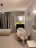 Karadede Hotel