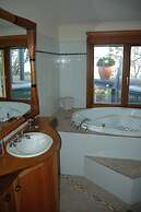 The Point Jindabyne