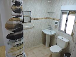 Hostal El Cascabel - Hostel