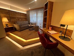 Wellnesshotel ...liebes Rot-Flüh
