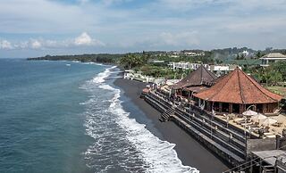Desa Swan Villas & SPA