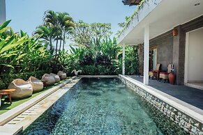 Desa Swan Villas & SPA