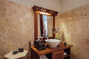 Desa Swan Villas & SPA