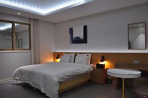 Hound Hotel Sangmu