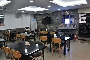 Hound Hotel Sangmu