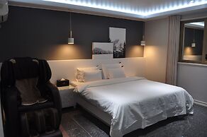 Hound Hotel Sangmu