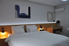 Hound Hotel Sangmu