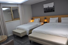 Hound Hotel Sangmu