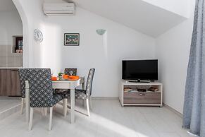 Apartments Miramar