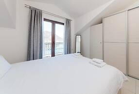 Apartments Miramar