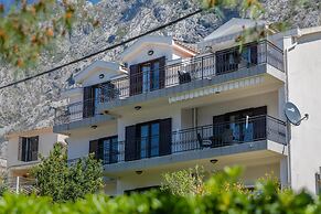 Apartments Miramar
