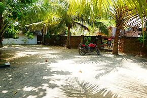 Star Rest Beach Hotel Arugambay