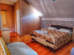 F Garden Hotel