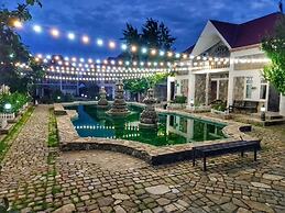 F Garden Hotel