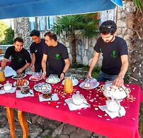F Garden Hotel