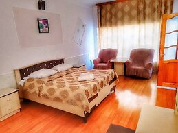 F Garden Hotel