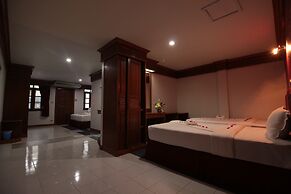 Taj Phuket Inn