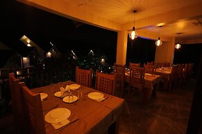 Mayookham Resorts