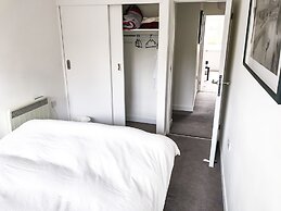Entire 2 Bedroom Flat Next to Kings College