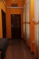 Anura Guest Inn