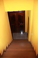 Anura Guest Inn