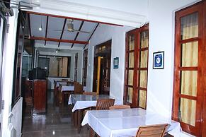 Anura Guest Inn