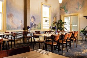 The Mile End Hotel