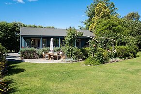 Lawn Cottages