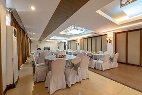Capital O 176 Bliss Hotel