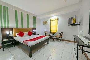Capital O 176 Bliss Hotel