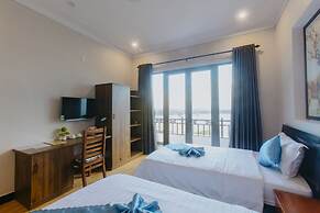 Home River Villa