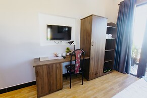 Home River Villa