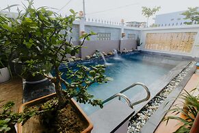 Home River Villa