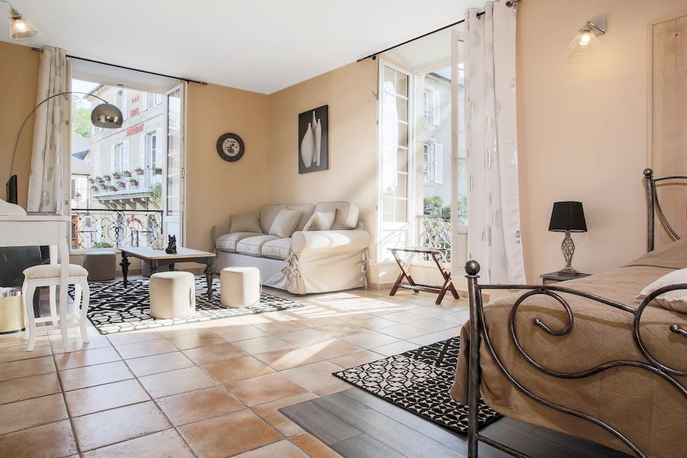 Hôtel La Roseraie